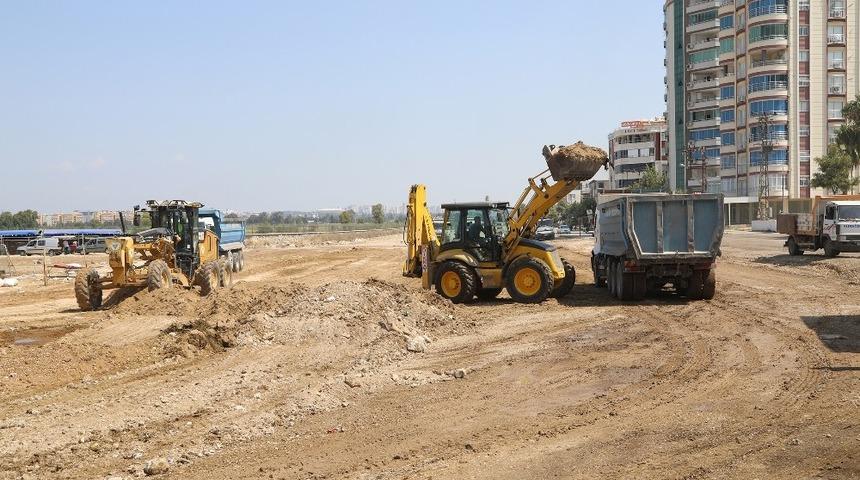 Y&uuml;reğir&rsquo;de kurban satış yerleri temizlendi