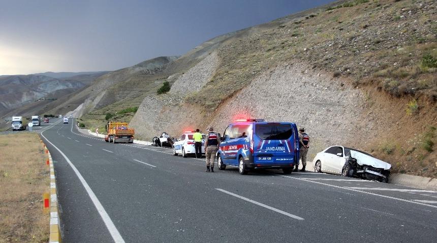 Erzincan&rsquo;da bayram s&uuml;resince meydana gelen trafik kazalarında 43 kişi yaralandı