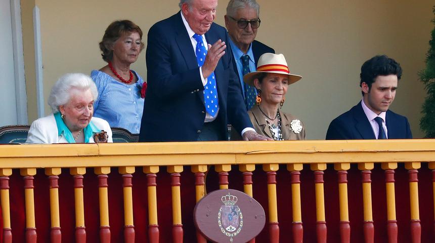 İspanya eski Kralı &uuml;lkeden ayrılma kararı aldı