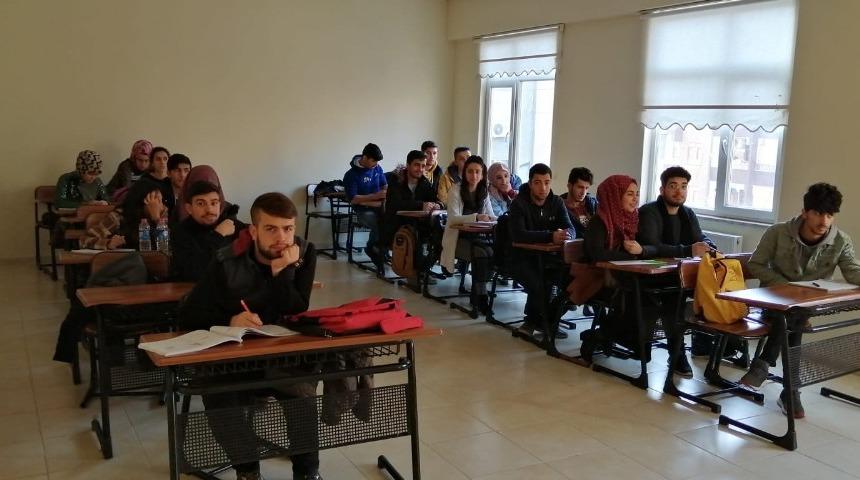 Bağlar Belediyesi eğitim kurslarından b&uuml;y&uuml;k başarı