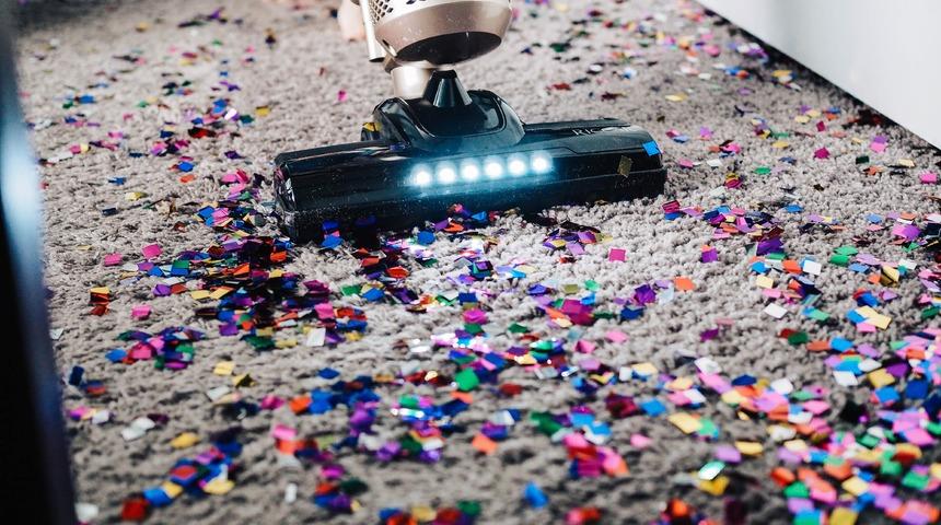 Elektrikli s&uuml;p&uuml;rgeniz bakteri yuvasına d&ouml;n&uuml;şebilir! S&uuml;p&uuml;rgenizi temizlerken...