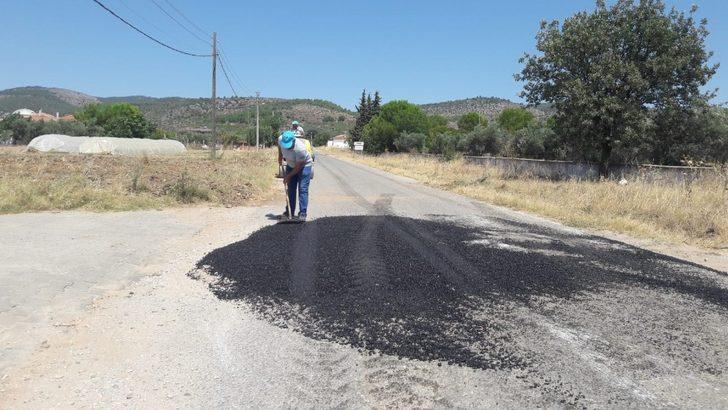 Büyükşehir asfalt ekipleri bayramda da durmadı G3