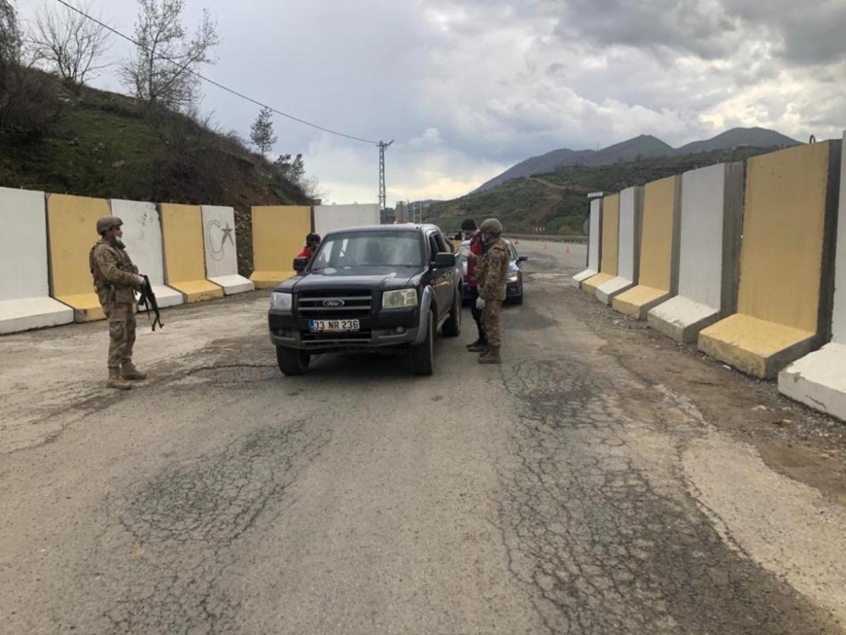 Batman&rsquo;da 16 ev karantinaya alındı