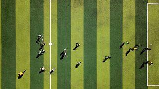 İstanbul'da halı saha ve yüzme havuzları açıldı