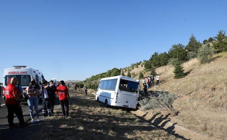 Aselsan personelini taşıyan minibüs ile yolcu otobüsü çarpıştı G2