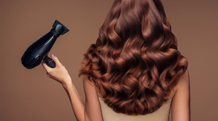 Şampuan yıldızlarının sırrı belli oldu! Haftada iki kez uyguladıkları bu y&ouml;ntem sayesinde...