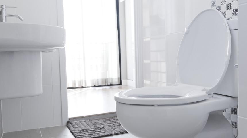 Sifon suyuna sirke ve karbonat katmayı deneyin! Sonu&ccedil; &ccedil;ok şaşırtıcı...