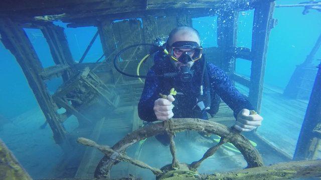 İlk kez görüntülendi! İşte Van Gölü'ndeki batık Rus şilebi