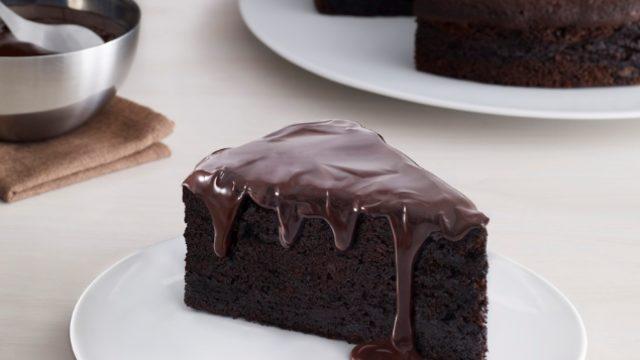 Kakaolu kek tarifi: Beş çaylarınızın vazgeçilmezi en kolay haliyle!