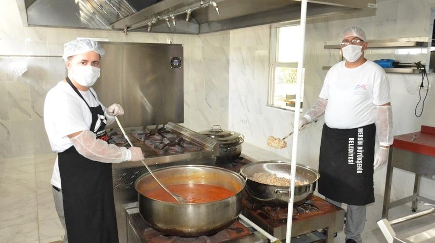 Mersin B&uuml;y&uuml;kşehir Belediyesi&rsquo;nin Tarsus aşhanesi yeniden hizmete girdi