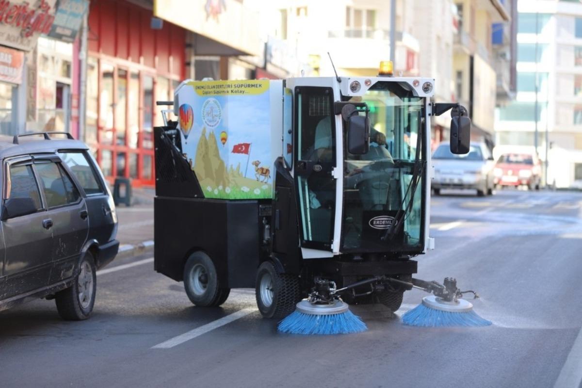 Nevşehir Belediyesi temizlik ara&ccedil; filosunu genişletiyor