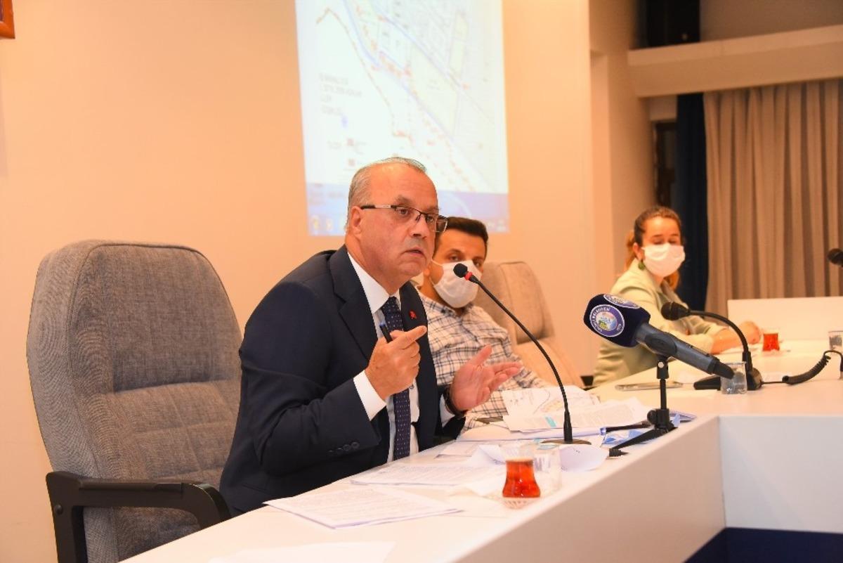 Salihli Belediye meclisinden maske, mesafe ve temizlik uyarısı