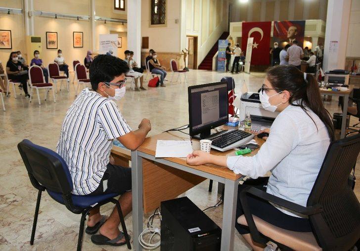 Büyükşehir’den üniversite adaylarına ücretsiz YKS tercih danışmanlığı G2