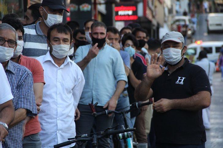 Dedikodu yayıldı! Yüzlerce kişi göç idaresine akın etti G2