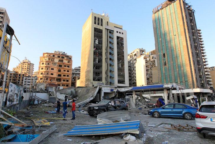 Beyrut tanınmaz halde! Sokaklar harabeye döndü G4