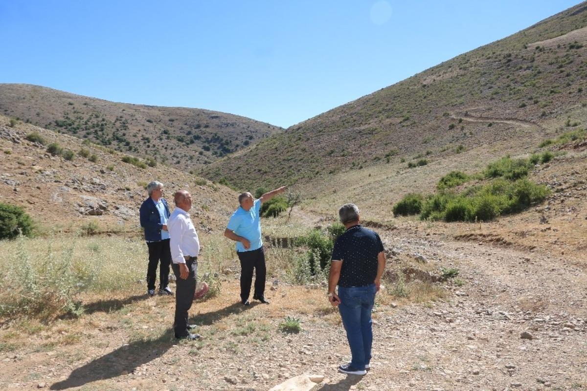 Yahyalı&rsquo;da mera yolları bakıma alınıyor