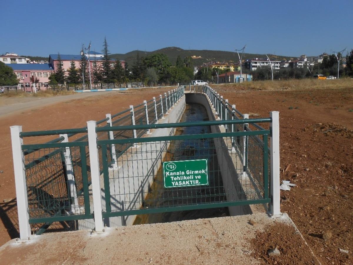 Tunceli&rsquo;de tersip bendi ve ıslah sekisi yapımı s&uuml;r&uuml;yor