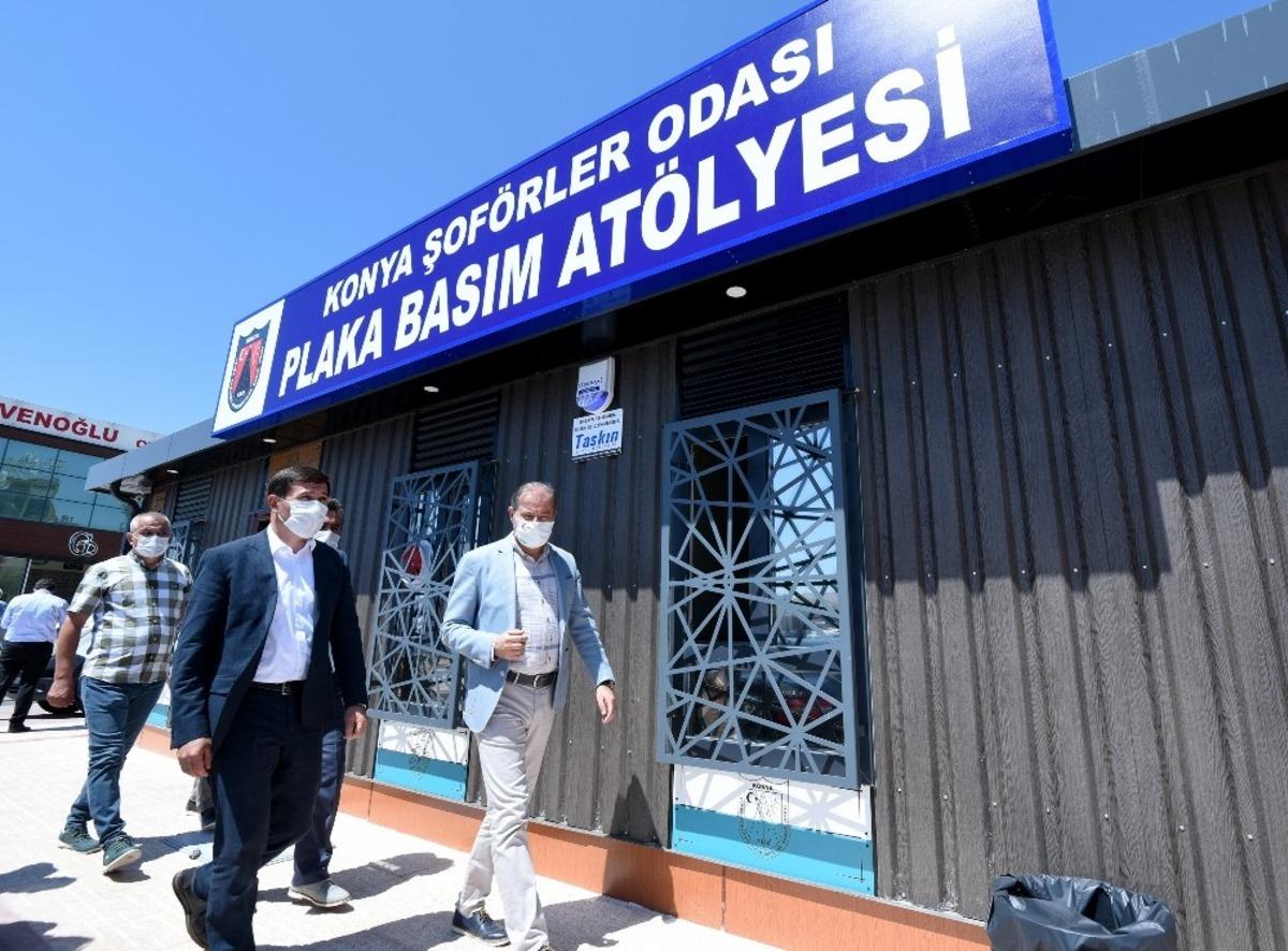 Karatay Belediyesinden Galericiler Sitesi&rsquo;ne plaka basım merkezi