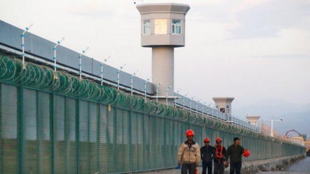 Çin Şincan'daki çok sayıda 'eğitim kampı'nı kapattığını iddia ediyor