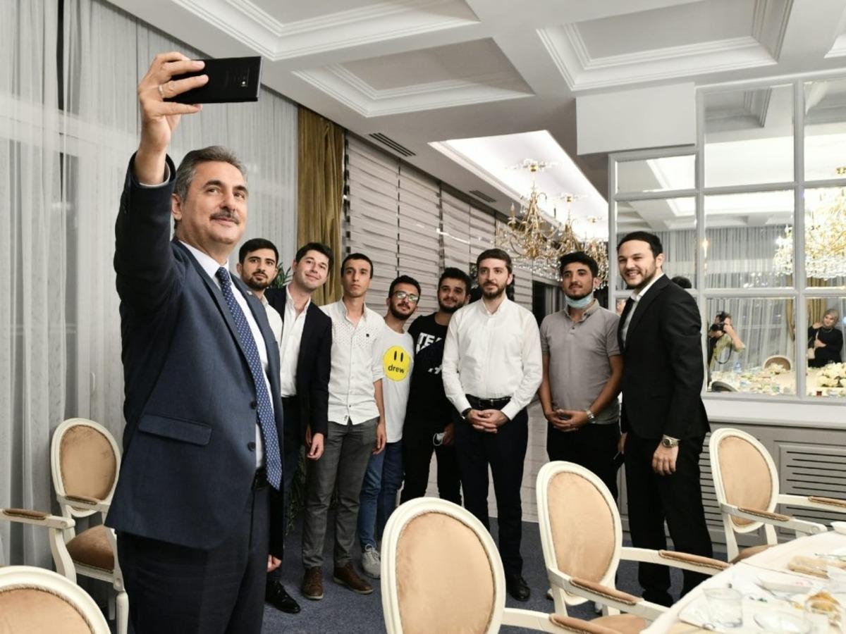 Başkan K&ouml;se gen&ccedil;lerle bir araya geldi