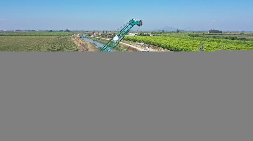 DSİ, Adana&rsquo;da taşkınları &ouml;nlemek i&ccedil;in seferberlik ilan etti