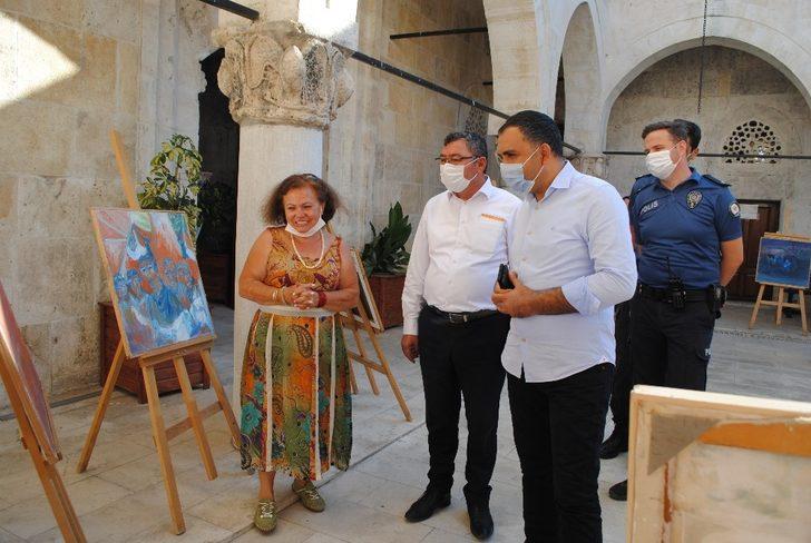 30 yıldır hem yazıyor hem Çiziyor G1