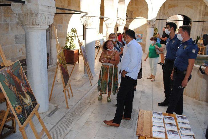 30 yıldır hem yazıyor hem Çiziyor G2