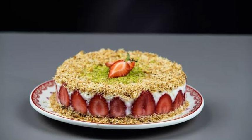 Nefis kadayıflı çilekli muhallebi tarifi (Videolu anlatım) 