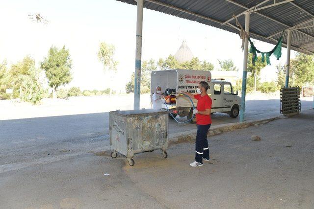 Çiğli pazaryerlerinde detaylı temizlik ve dezenfekte