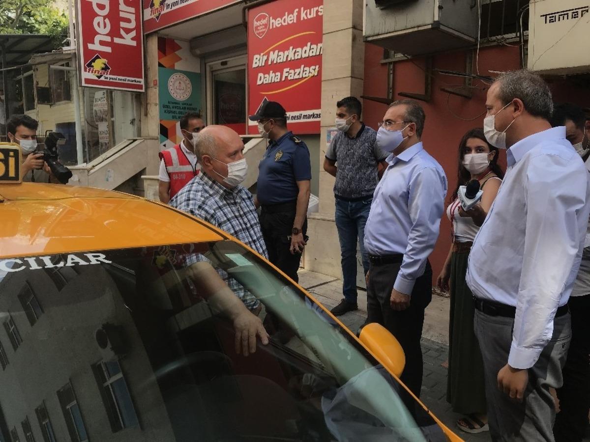 Avcılar&rsquo;da korona vir&uuml;s denetimleri sıklaştırıldı