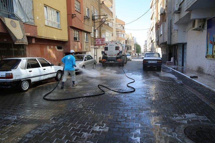 Haliliye’de cadde ve sokaklar yıkanıyor G2