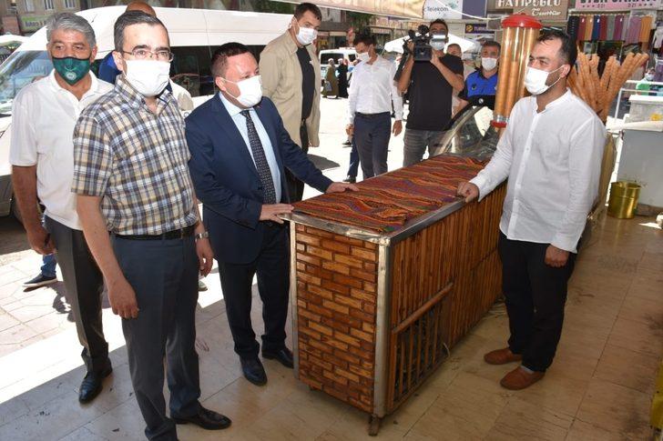 Başkan Beyoğlu vatandaşlara kontrollü sosyal hayat tedbirlerini anlattı G4