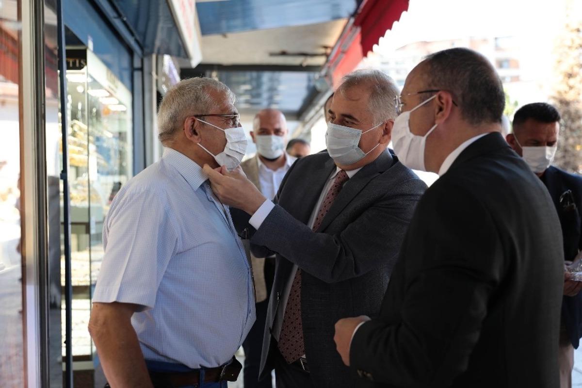 Denizli&rsquo;de &ldquo;Sağlık İ&ccedil;in, Hepimiz İ&ccedil;in&rdquo; parolası ile korona vir&uuml;s denetimi devam ediyor