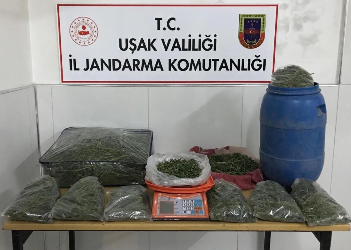 Uşak&rsquo;ta 3 kilo kubar esrar ele ge&ccedil;irdi