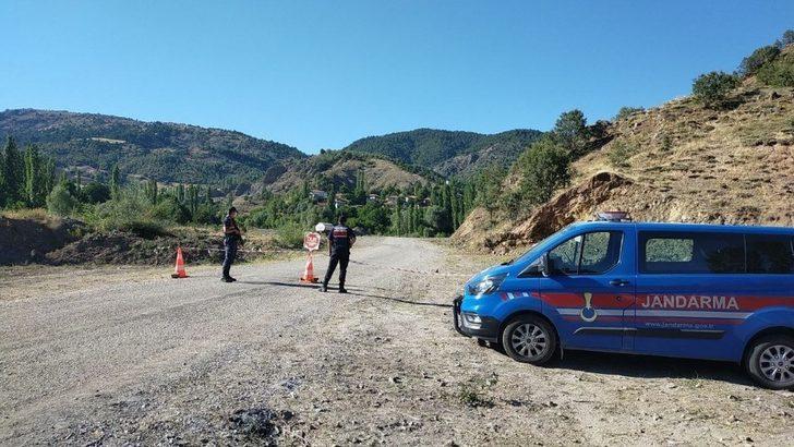 Çorum’da bir köy karantinaya alındı G3