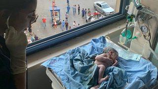 Beyrut’ta bir kadın patlamaya doğumhanede yakalandı