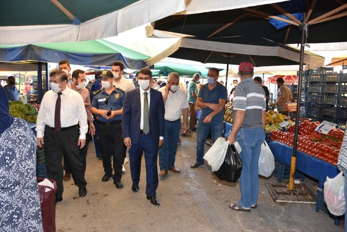 Perşembe Pazarında maske denetimi