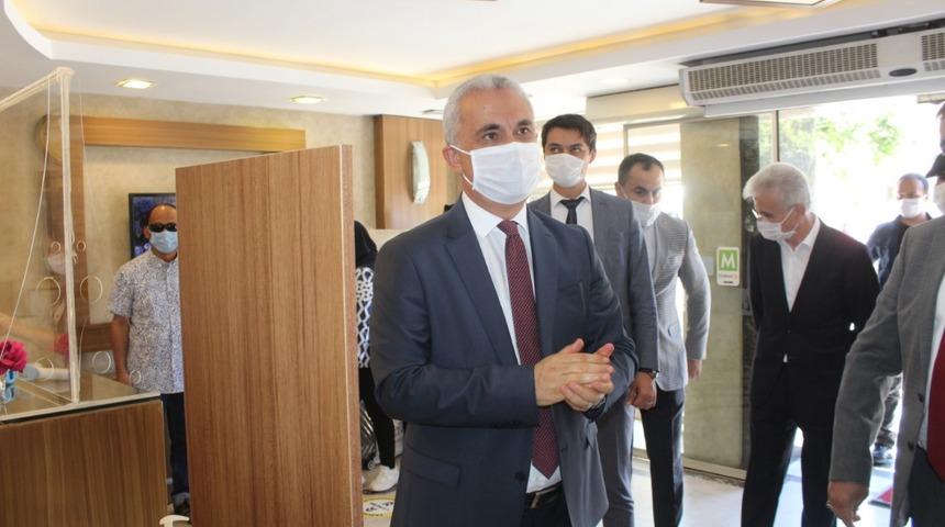 Vali'den kritik uyarı! 'Gerekirse d&uuml;ğ&uuml;nleri, taziyeleri yasaklayabiliriz'