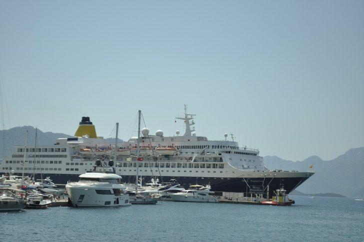 Lüks yolcu gemisi Marmaris’e bu kez yolcusuz geldi G3