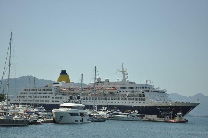 Lüks yolcu gemisi Marmaris’e bu kez yolcusuz geldi G4