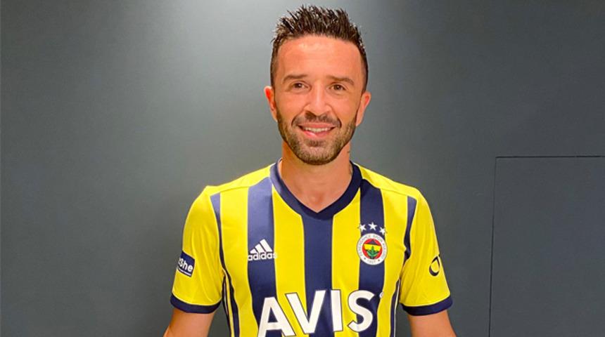 Fenerbahçe, Gökhan Gönül'ü açıkladı