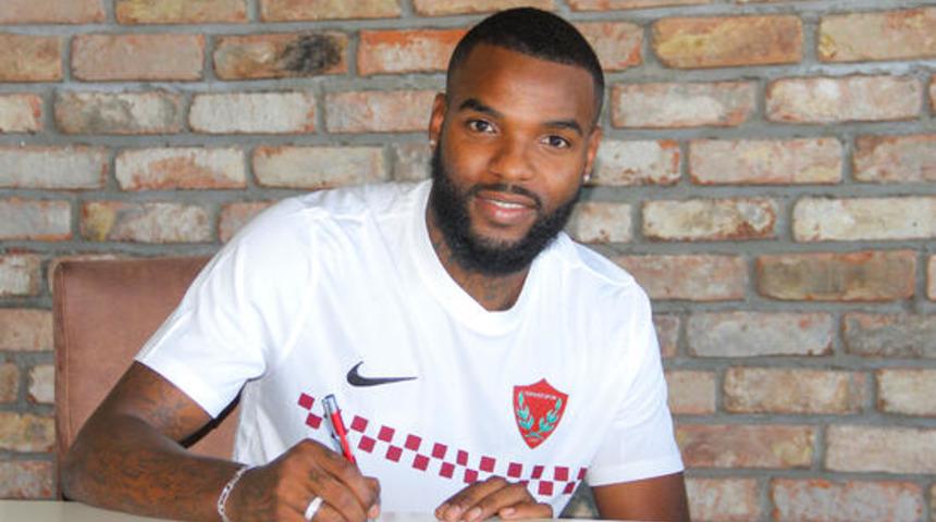 Hatayaspor, Aaron Salem Boupendza ile 2 yıllık s&ouml;zleşme imzaladı