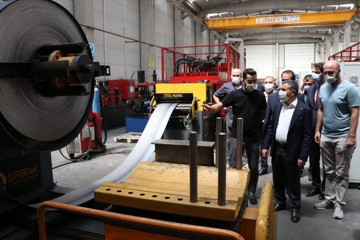 Vali Atay, Gümüşova OSB’de fabrikaları ziyaret etti G3