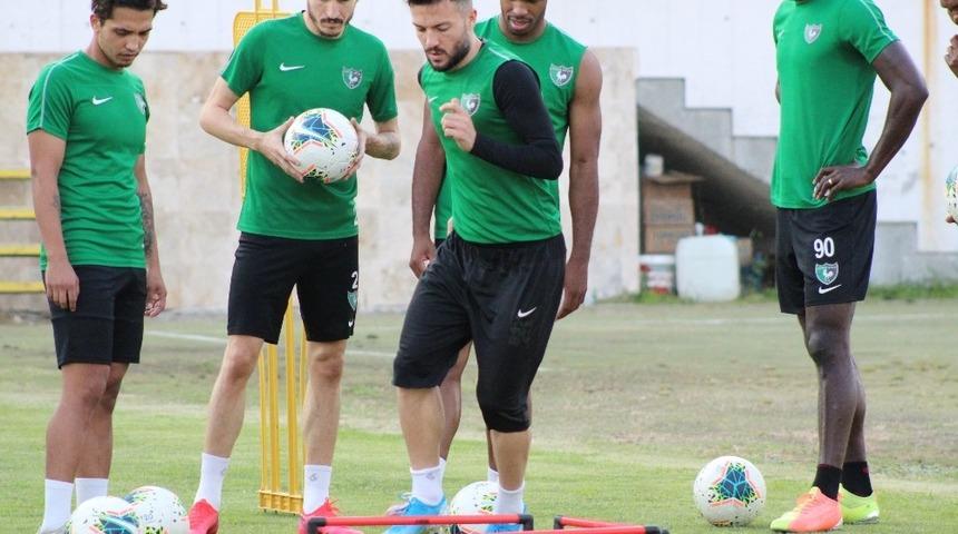 Denizlispor 10 Ağustos&rsquo;ta topbaşı yapacak