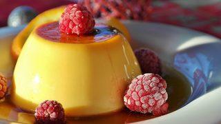 Tatlıların üzerinde karamel sevenlere: Evde karamel tarifi