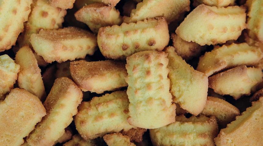 Tırtıl kurabiye tarifi: Az malzemeyle harikalar yaratan kıyır kıyır kurabiye! 