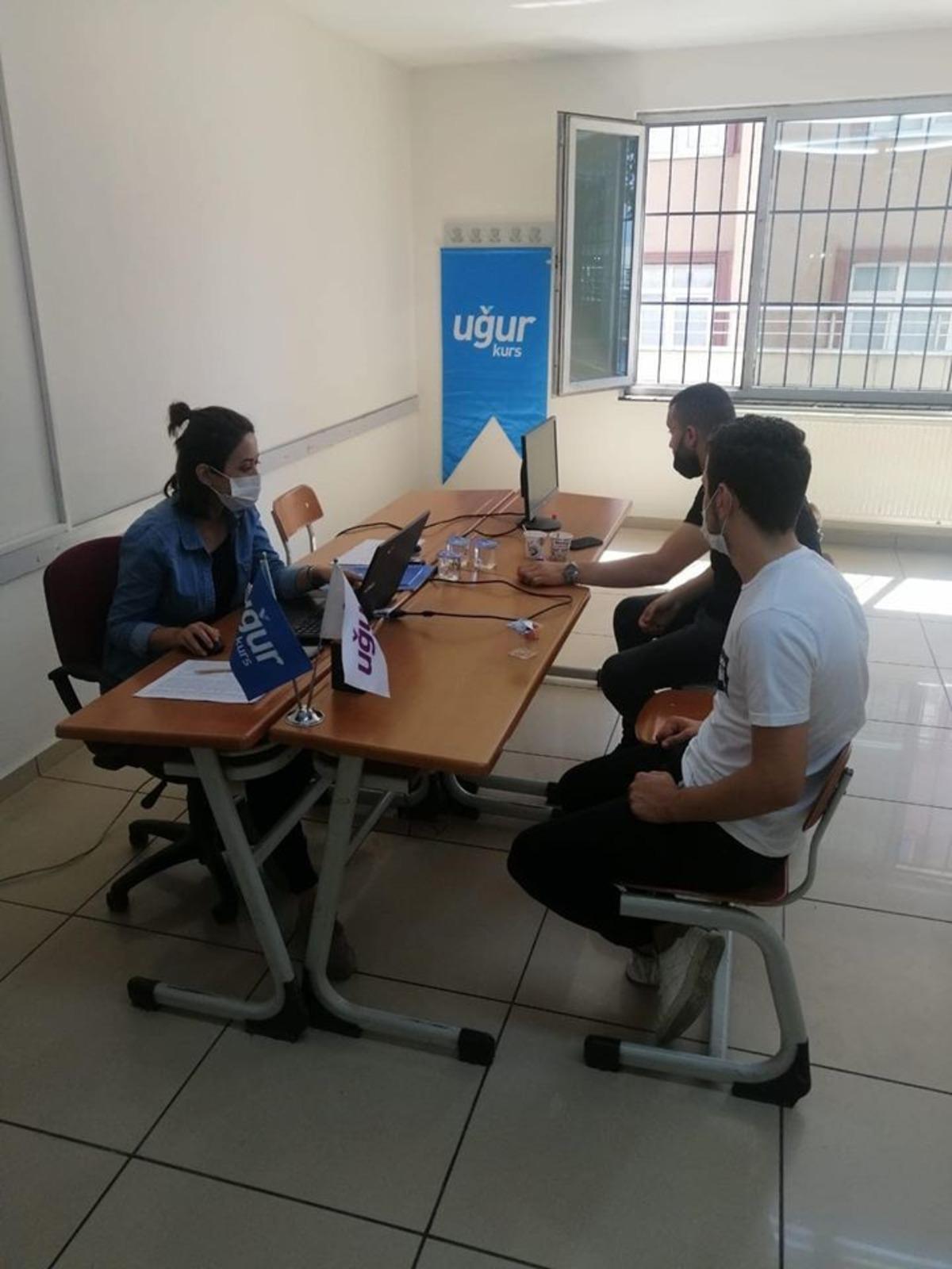 Uğur Okulları&rsquo;ndan &ouml;ğrencilere &uuml;cretsiz tercih danışmanlığı