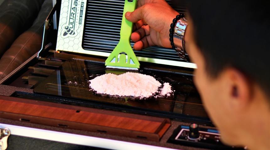 Arı zehrinin fiyatı dudak uçuklatıyor: Gramı 100 dolar