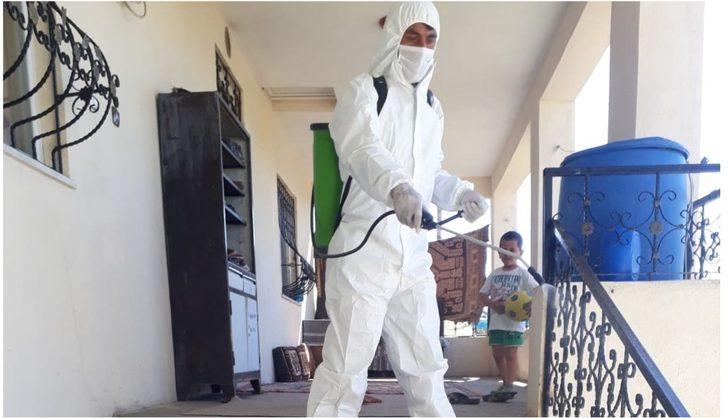 Beldedeki evler dezenfekte edildi G3