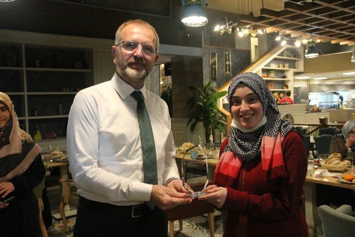 KİHMED, başarıyı ödüllendirdi G5